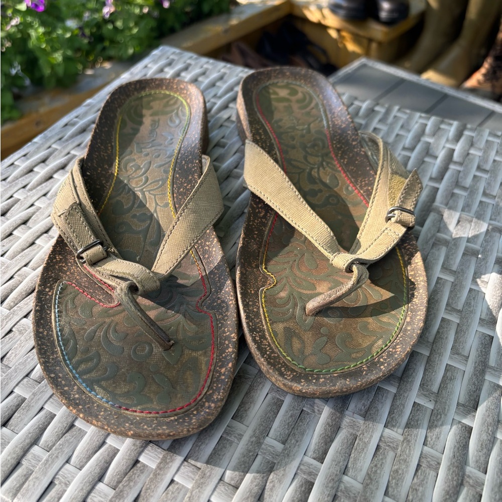 Teva Women's Sandals Olive Green Leather Uppers and Cork Soles Ladies Size 10